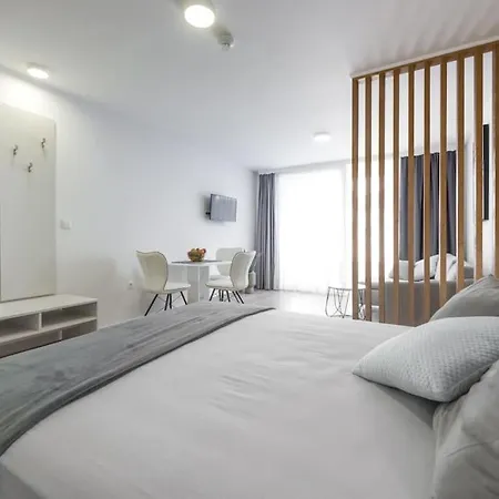 Manhattan Apartman *