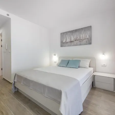 Manhattan Apartman *